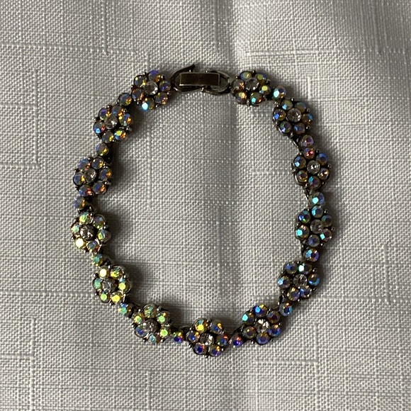 Vintage Aurora Borealis Crystal Floral Bracelet and Earring Set - Picture 4 of 6